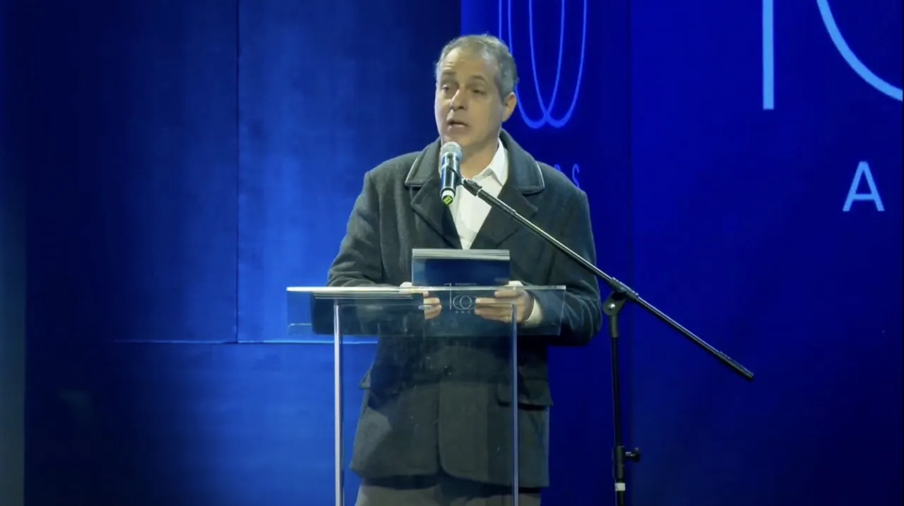 Centenário Maurício Sobrinho — 8