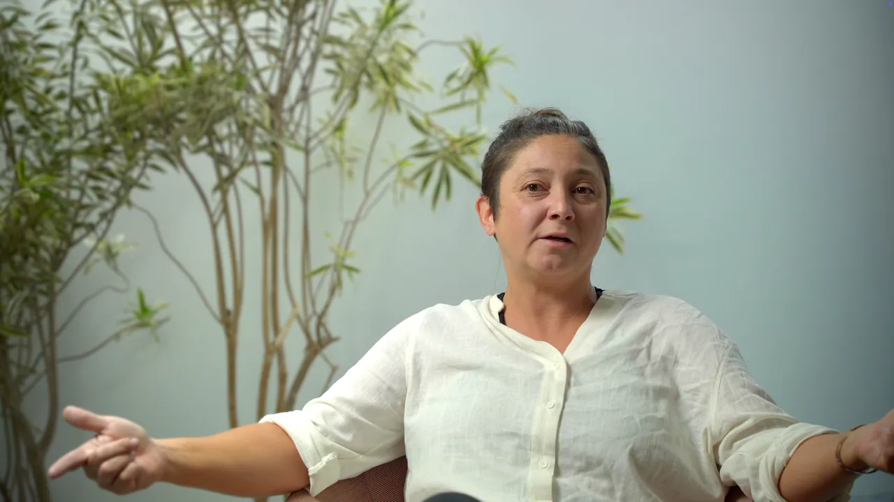 Ling Apresenta: Camila Soato — 5