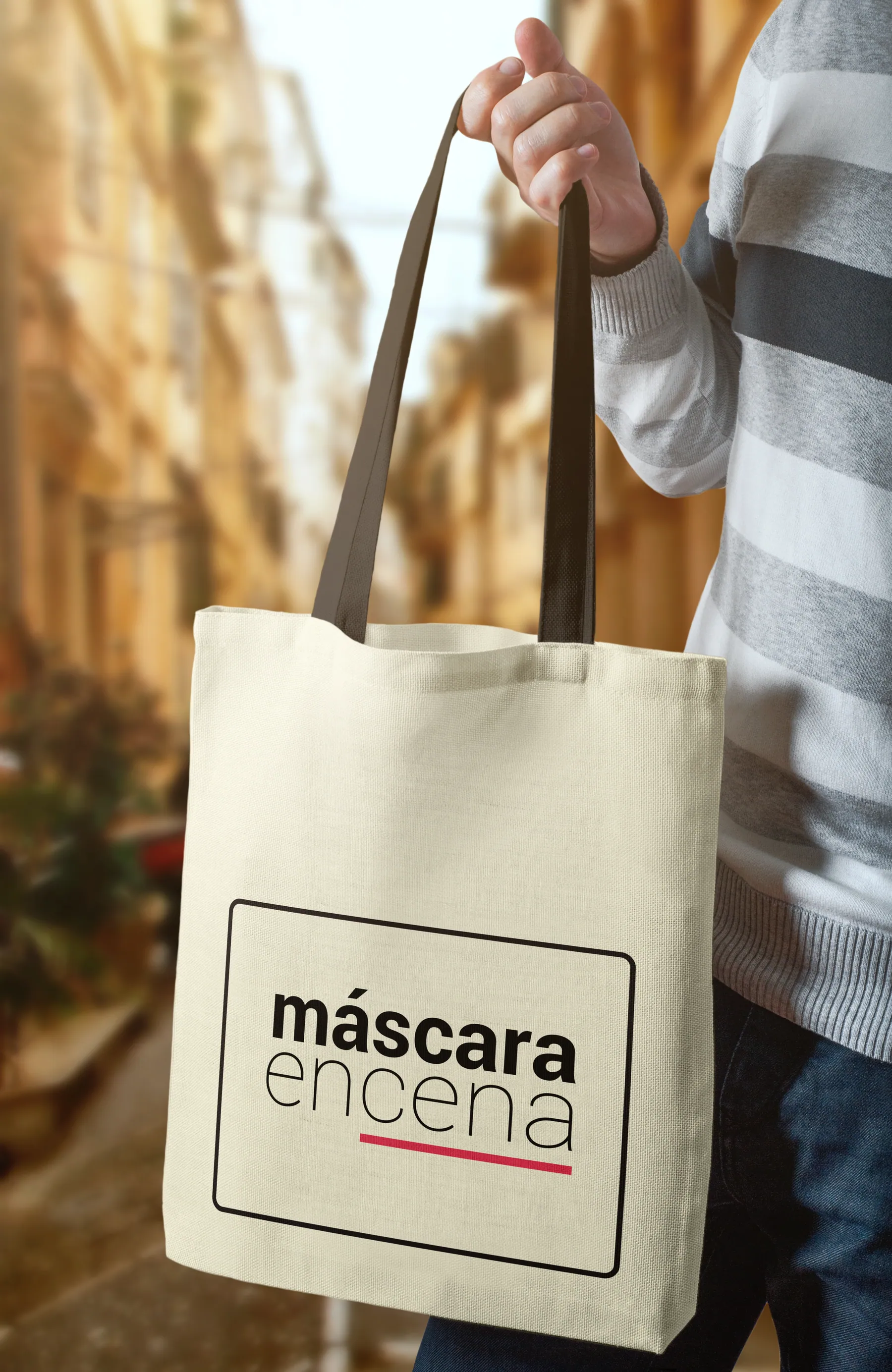 Máscara Encena — 3